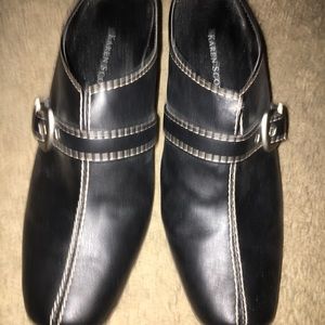 Karen Scott mule shoes