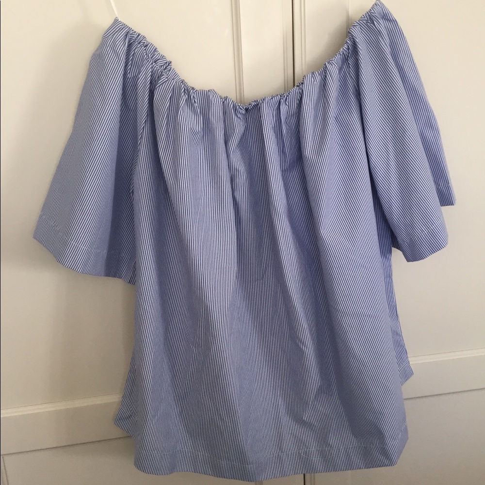 NWT of the shoulder shirt!