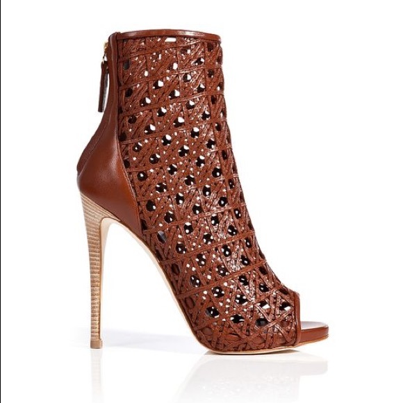 Giuseppe Zanotti Shoes - AUTHENTIC Giuseppe Zanotti Design Ankle Heels Giuseppe Zanotti Shoes - AUTHENTIC Giuseppe Zanotti Design Ankle Heels