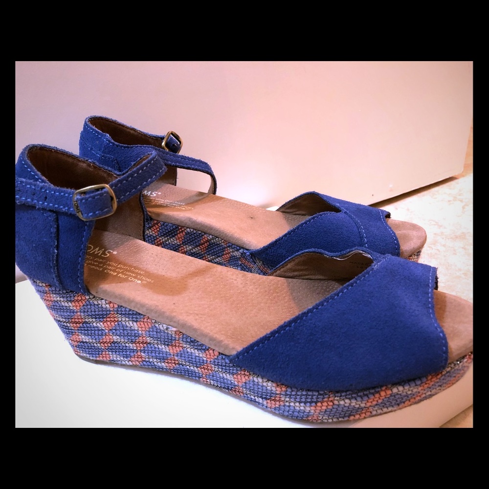 Blue Suede Toms platform wedge sandals, size 8