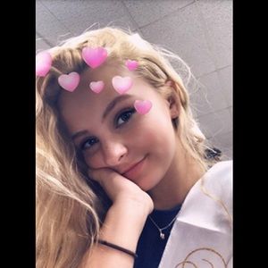 Meet your Posher, Arielle