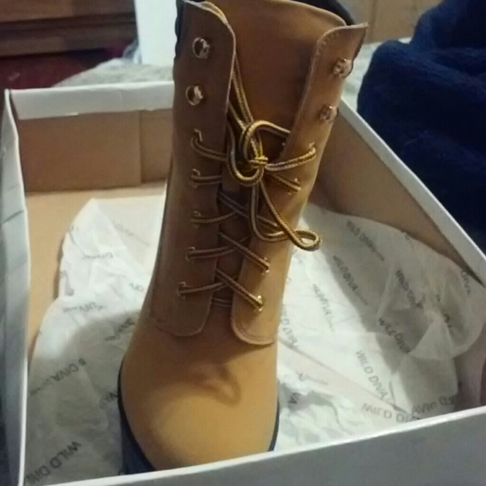 Wild diva boots