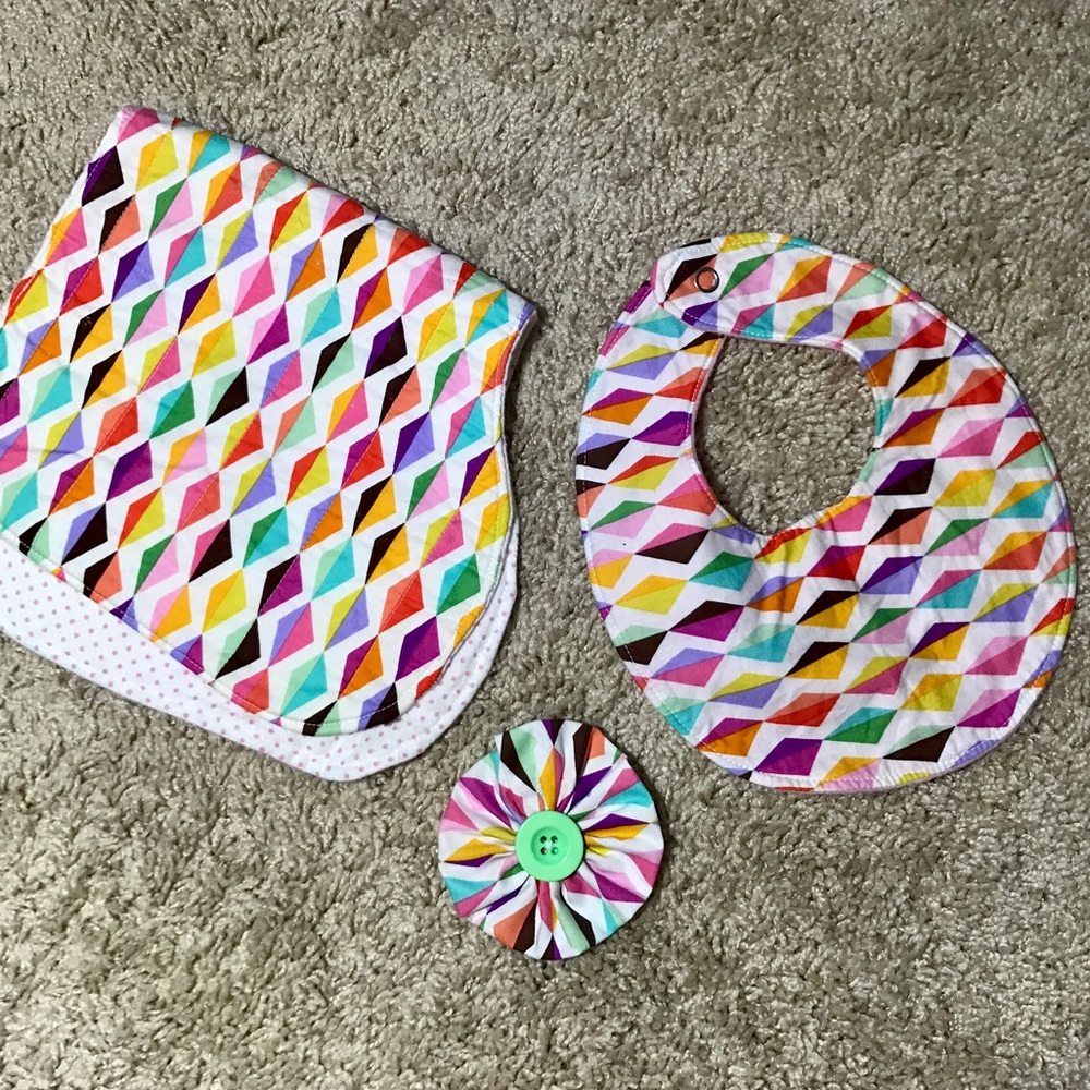 BURP CLOTH, BIB and HAIR CLIP Matching Set ✨New!✨