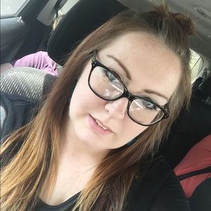 Meet your Posher, Leah