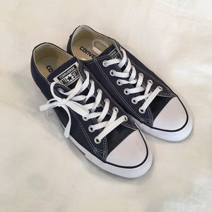 Size 8 Blue Converse All Stars