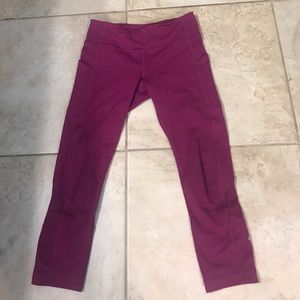 Lululemon size 4 run inspire tight 7/8