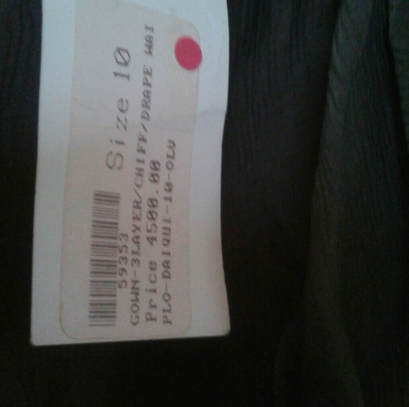 Dress - Picture 2 of 3