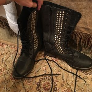 Steve Madden Tropador Boots