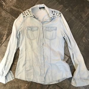 Super cute Ali&Kris denim shirt