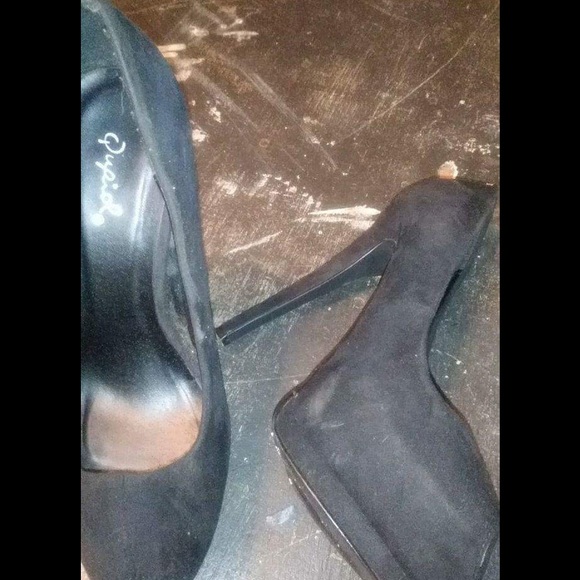 Black open toe heels - Picture 2 of 2