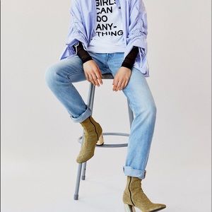 Levi's 501 original light wash jeans lightly torn