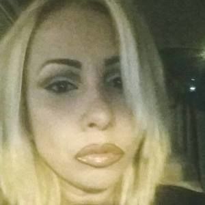 Meet your Posher, Cynthia