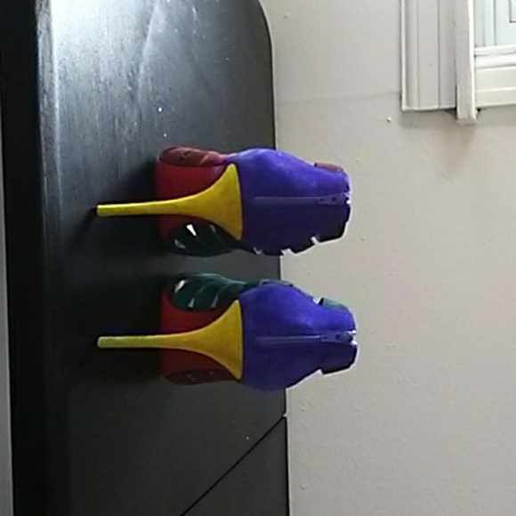 Christian louboutin multicolor open toe heels - Picture 3 of 6