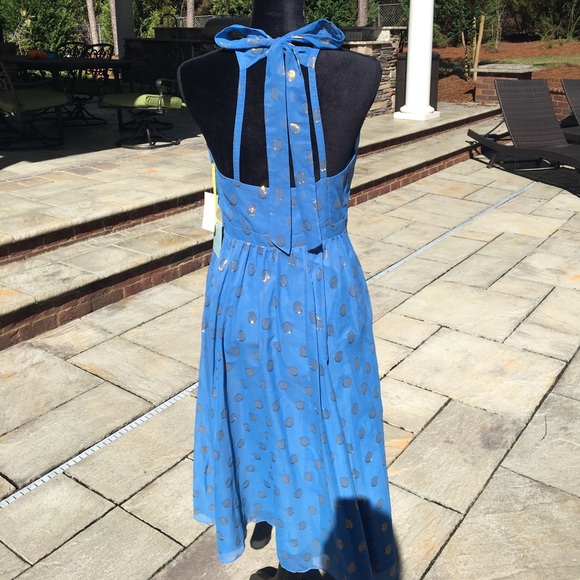 Beautiful halter with pretty bow tie back dress - Picture 2 of 5