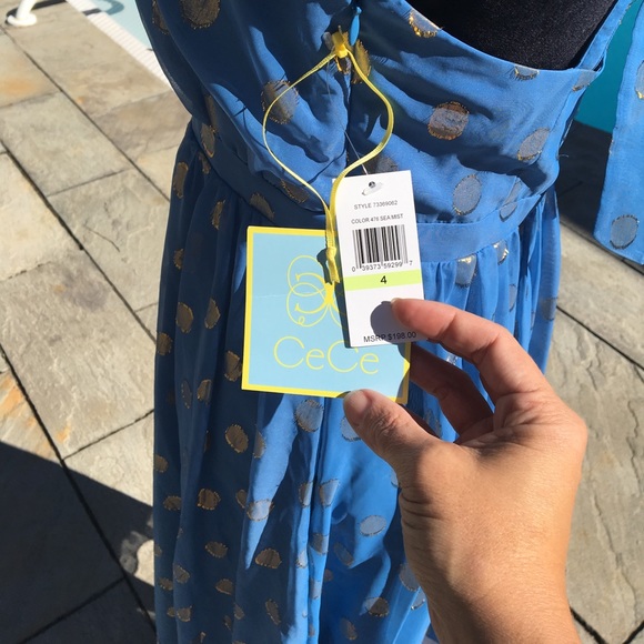 Beautiful halter with pretty bow tie back dress - Picture 4 of 5