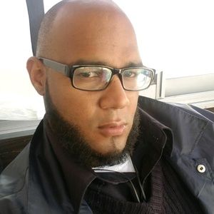 Meet your Posher, Carlos