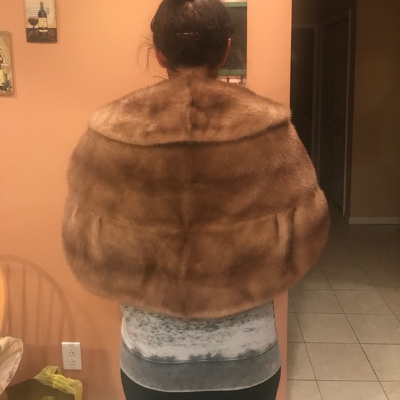 Mink fur stole - Picture 6 of 6