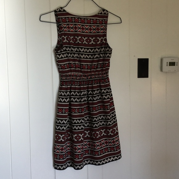 Dress - Picture 3 of 3