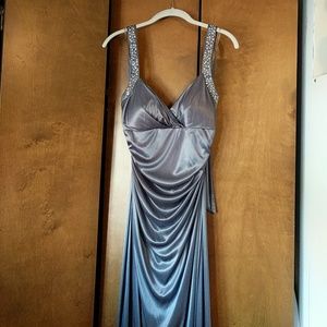 City Triangles Gray Floor-length Formal Gown