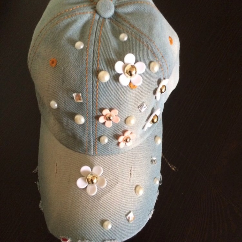 Floral embellished denim baseball cap