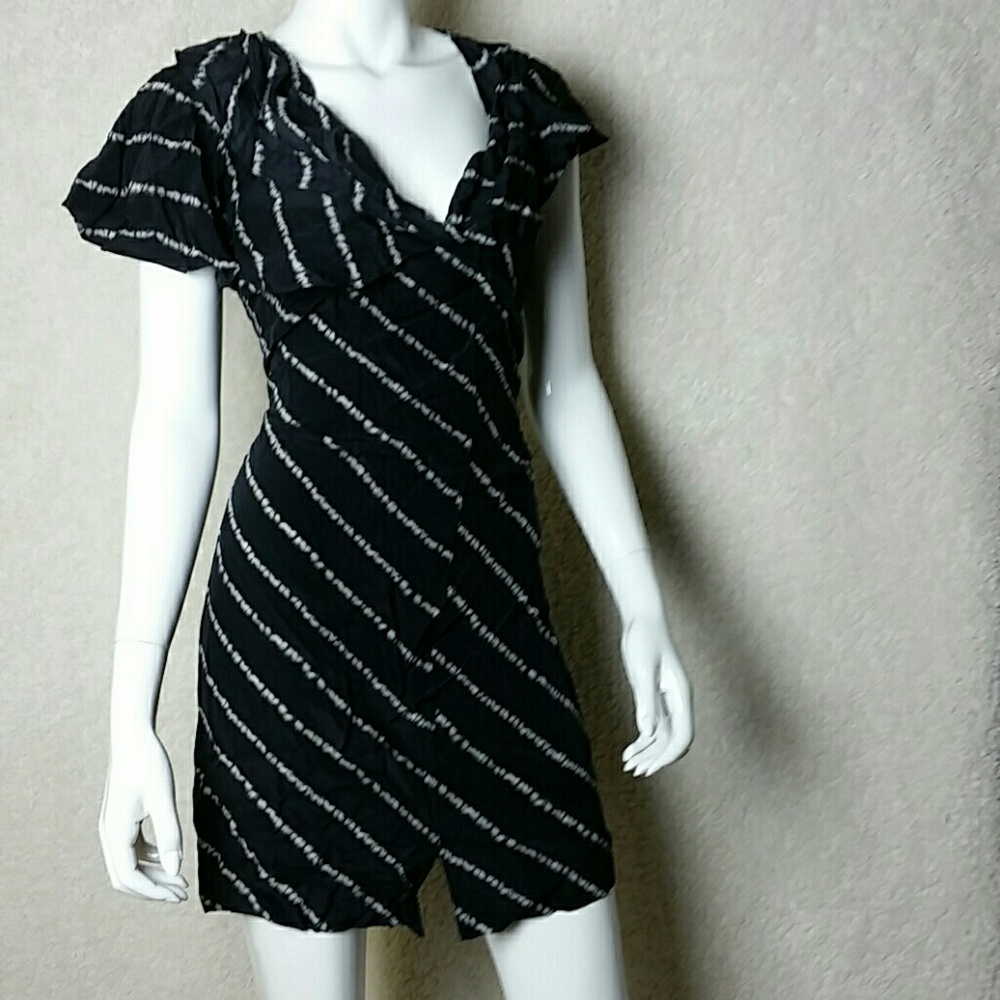 BCBG TIE DYE STRIPE DRESS Black & White