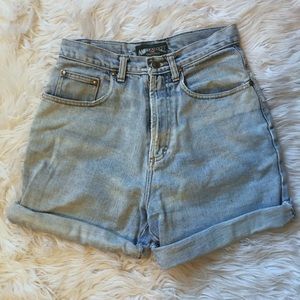 👟Vintage AEO High Rise Denim Shorts👟
