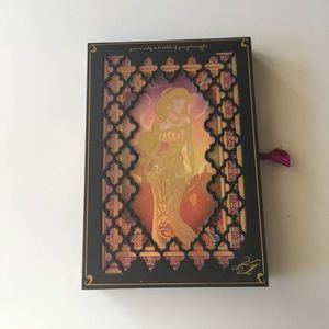 Disney Jasmine Storylook Palette. Disney Jasmine Storylook Palette.