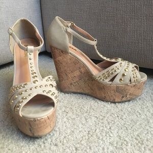 Wedge sandals