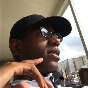 Meet your Posher, Malik