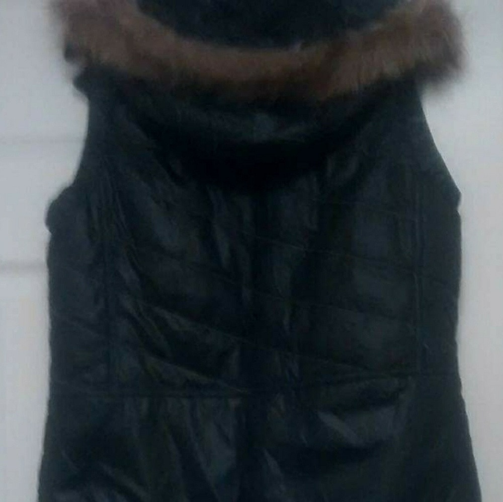 Vest - Picture 2 of 2