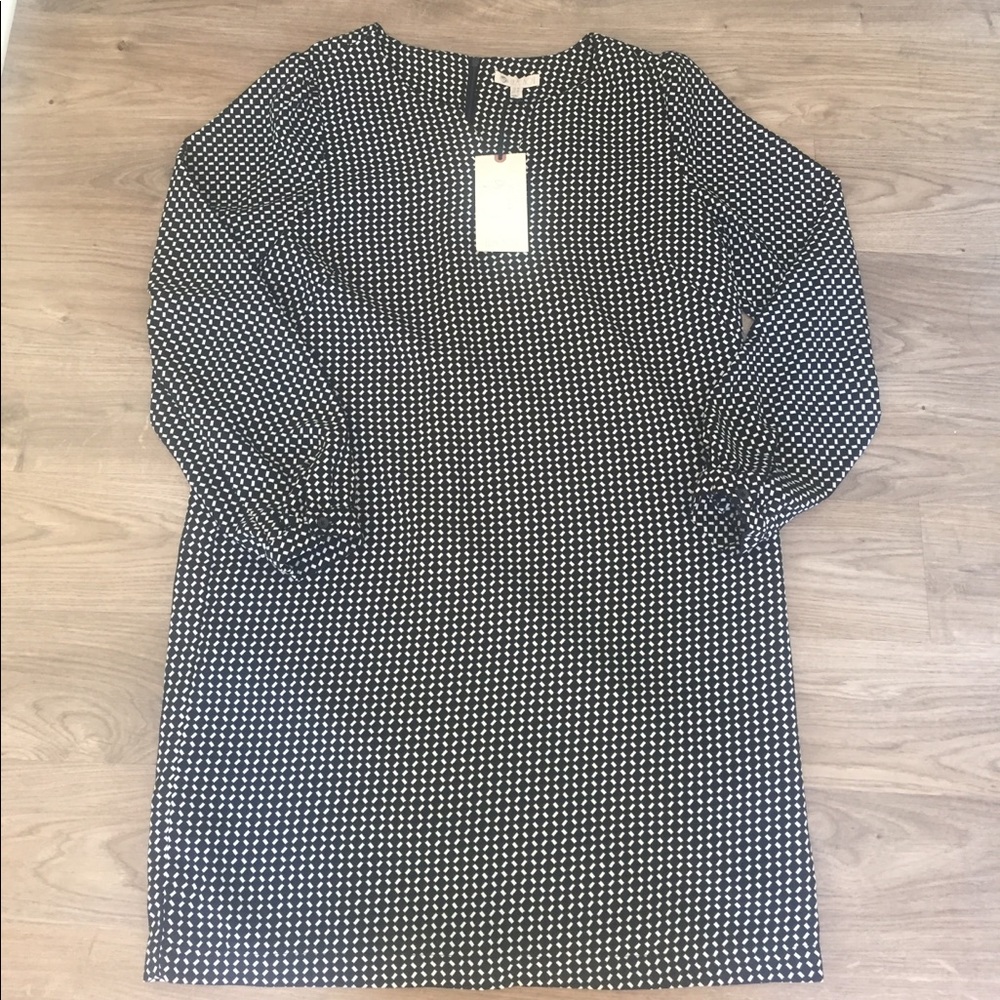 Women’s Geometric Long Sleeve Shift Dress