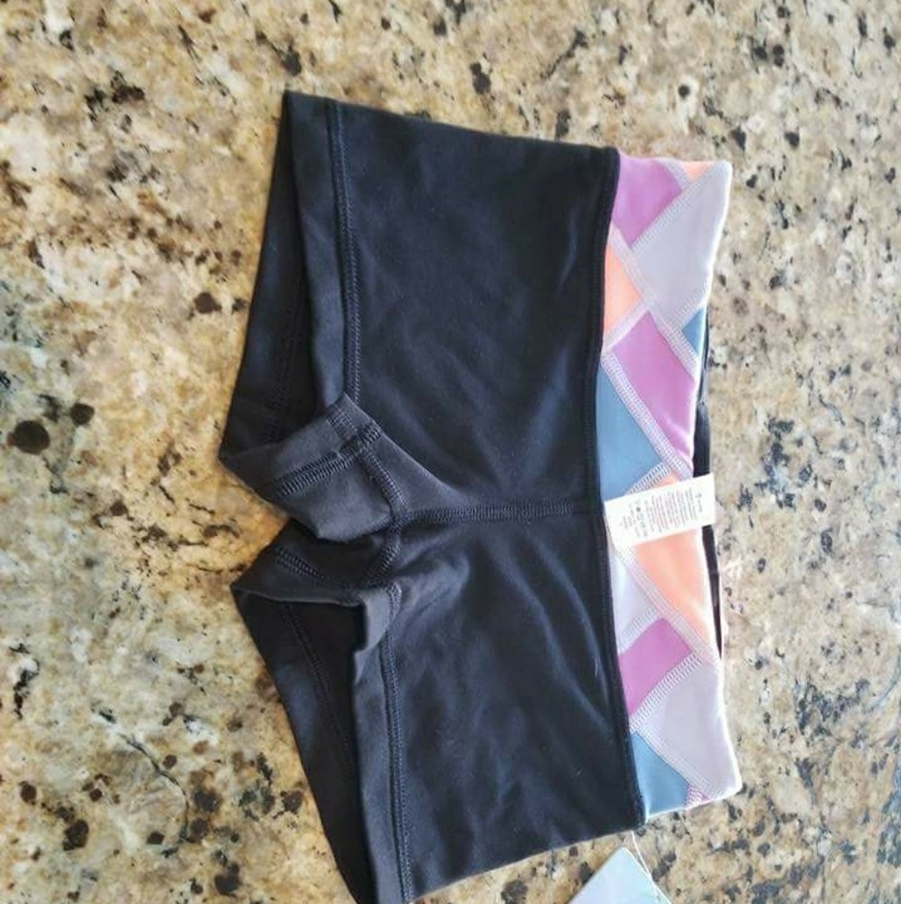 Ivivva Girls shorts size 7