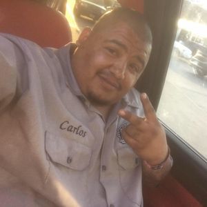 Meet your Posher, Carlos