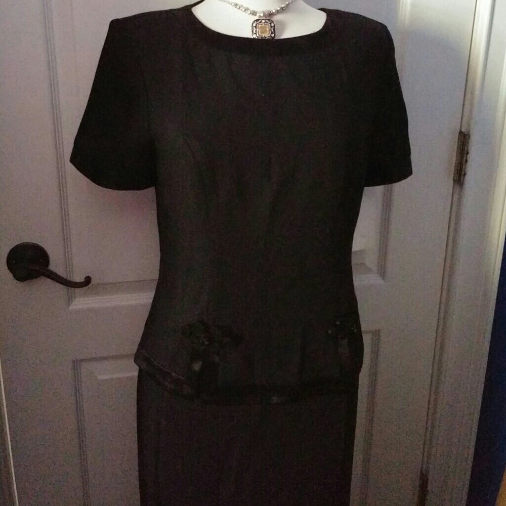 Jessica Howard Size 8 Women's Long Black Dress