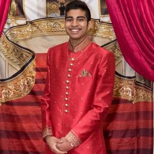 Meet your Posher, Abhishek