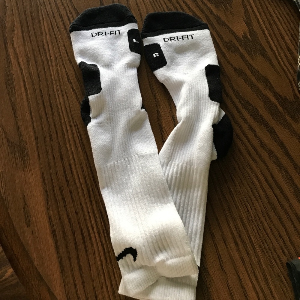 Nike Elite dri fit socks, large, NWT. - Picture 1 of 1