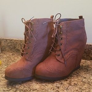 Wedge Ankle boots