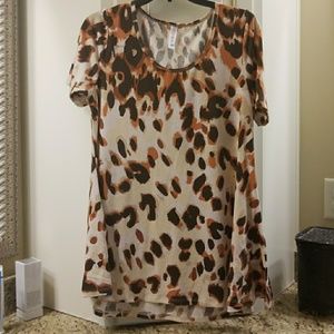 LULAROE Leopard/Cheetah Perfect Tee (Small) Unicor