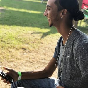 Meet your Posher, Deandre