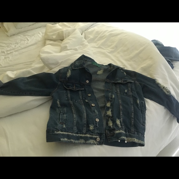 Ripped jean jacket - Picture 1 of 2
