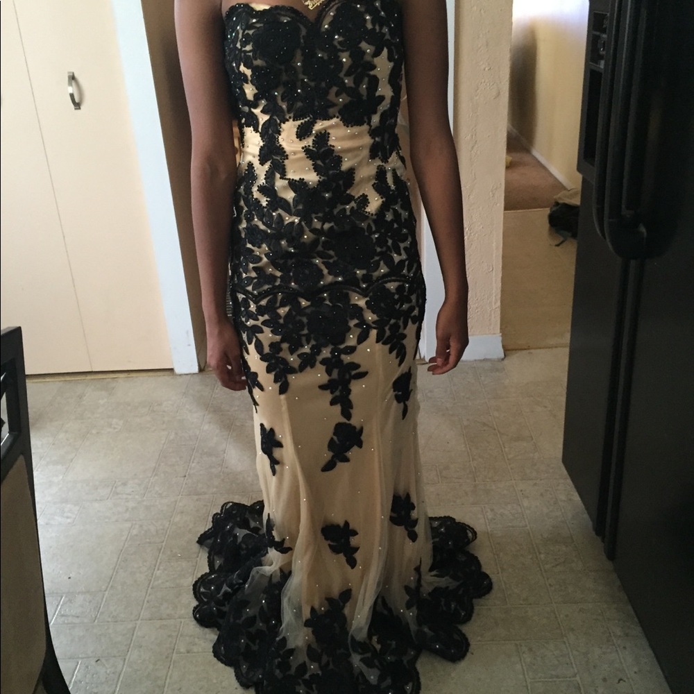 Prom gown