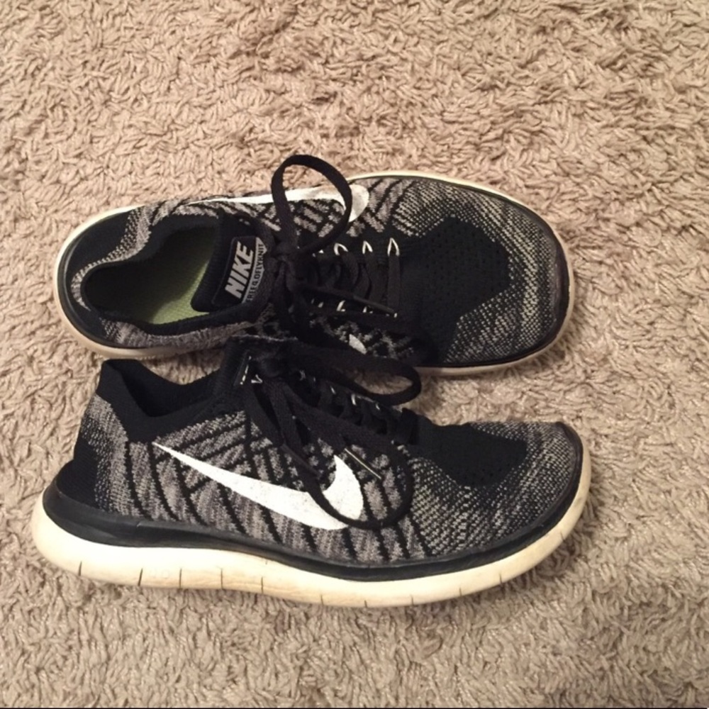 Knit nikes