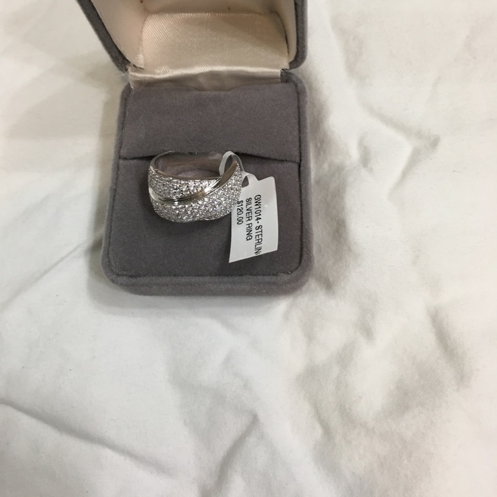 Sterling silver and cz ring