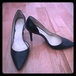 Jessica simpson pointed toe heels