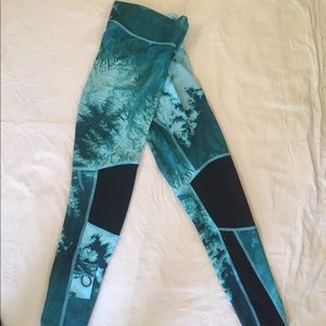 Adidas leggings size small