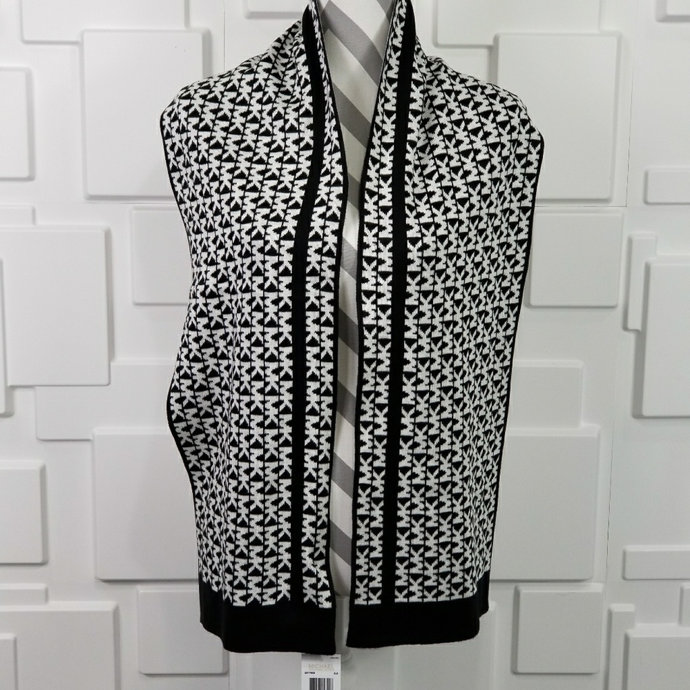 Restock MICHAEL KORS SCARF  BLACK & WHITE - Picture 4 of 4