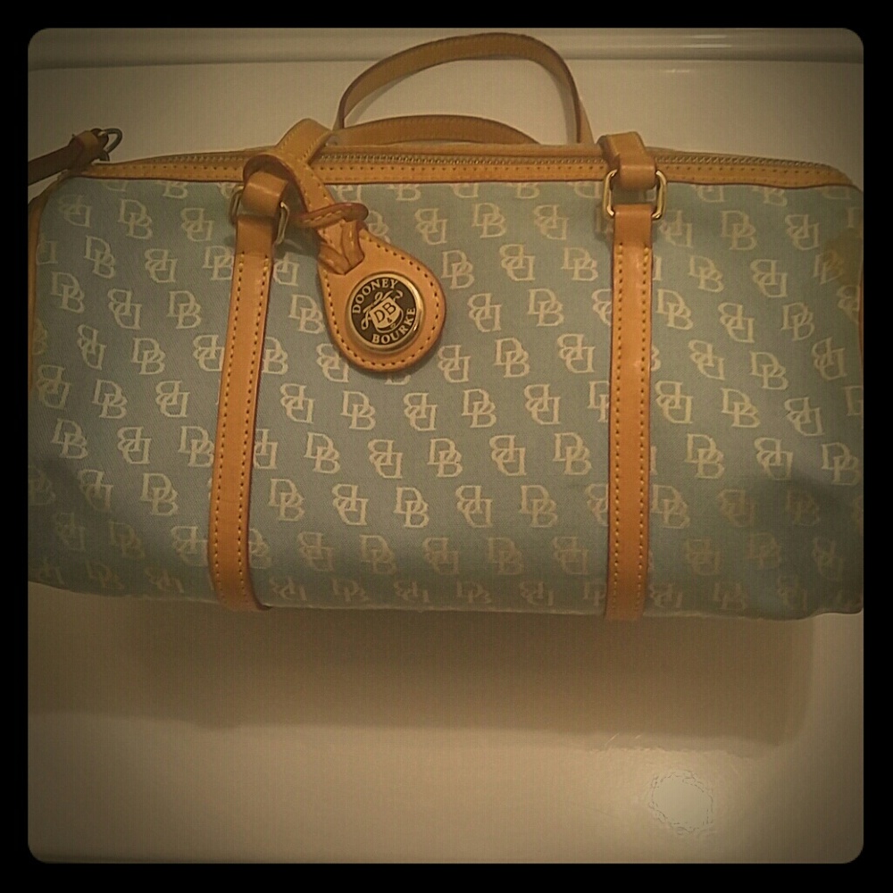 Dooney & Bourke Purse