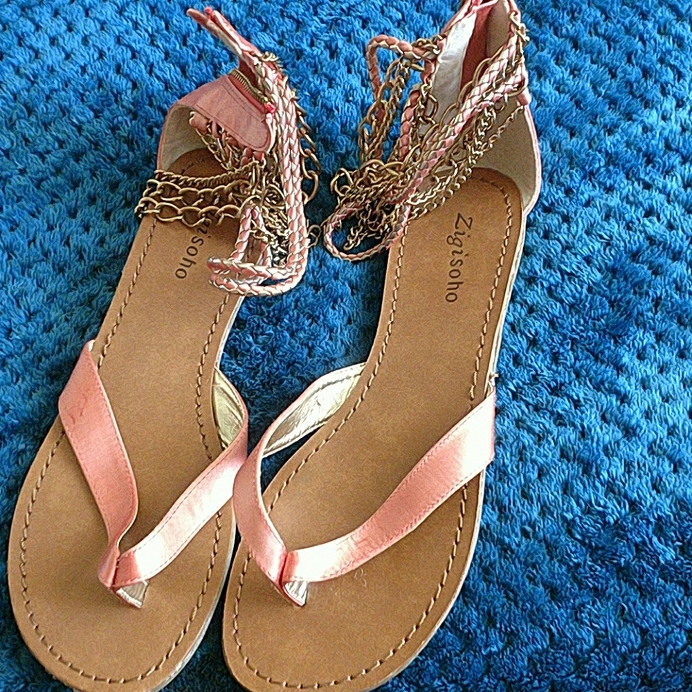 Zigisoho Chained Sandals