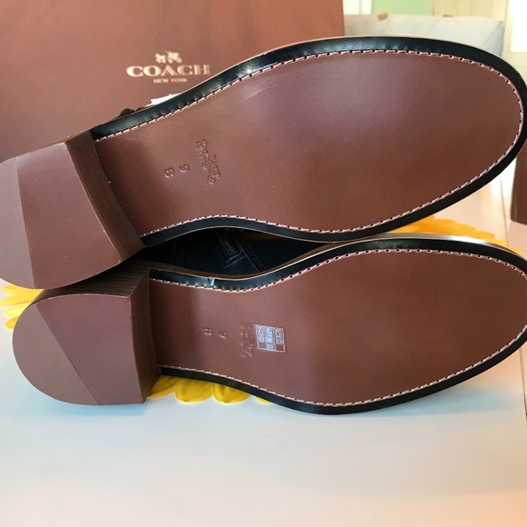 COACH CECILIA SOFT SHINE BOOT - Picture 6 of 7