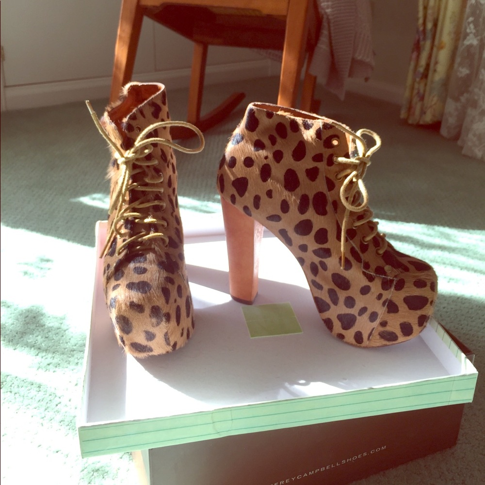 Jeffrey Campbell lita boot. (Leopard print)